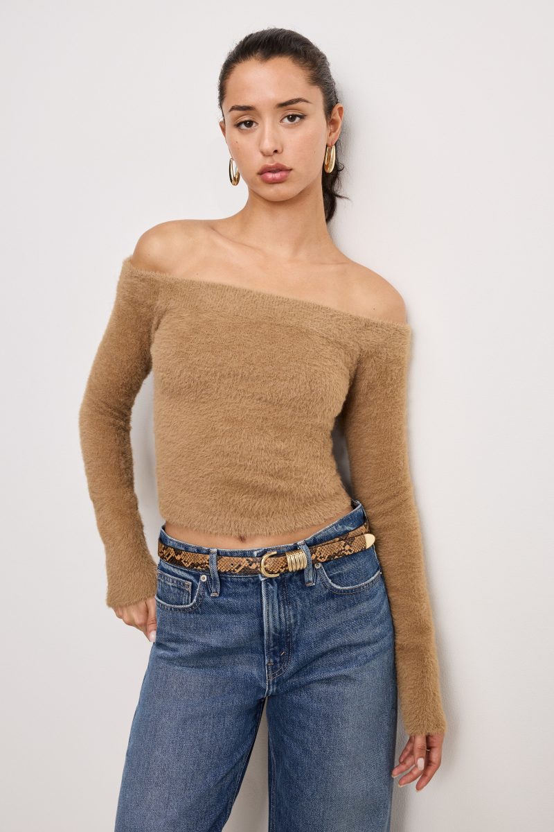 OFF SHOULDER PLUSH TOP