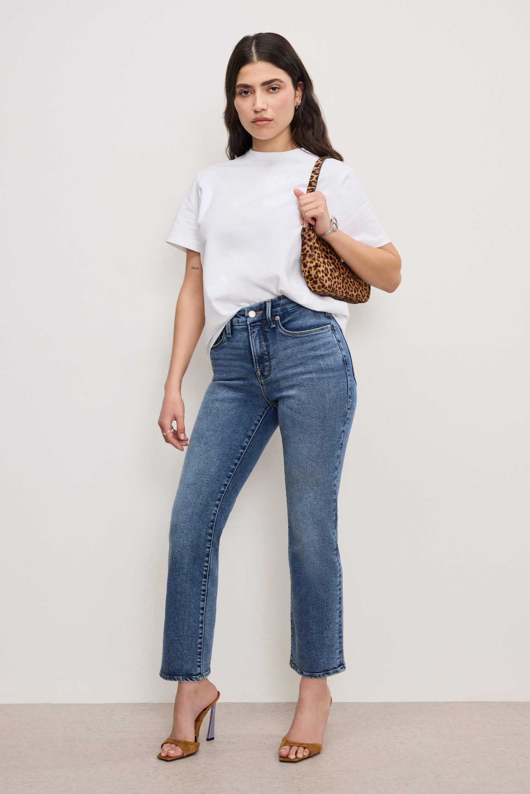GOOD PETITE STRAIGHT COMPRESSION JEANS | INDIGO254