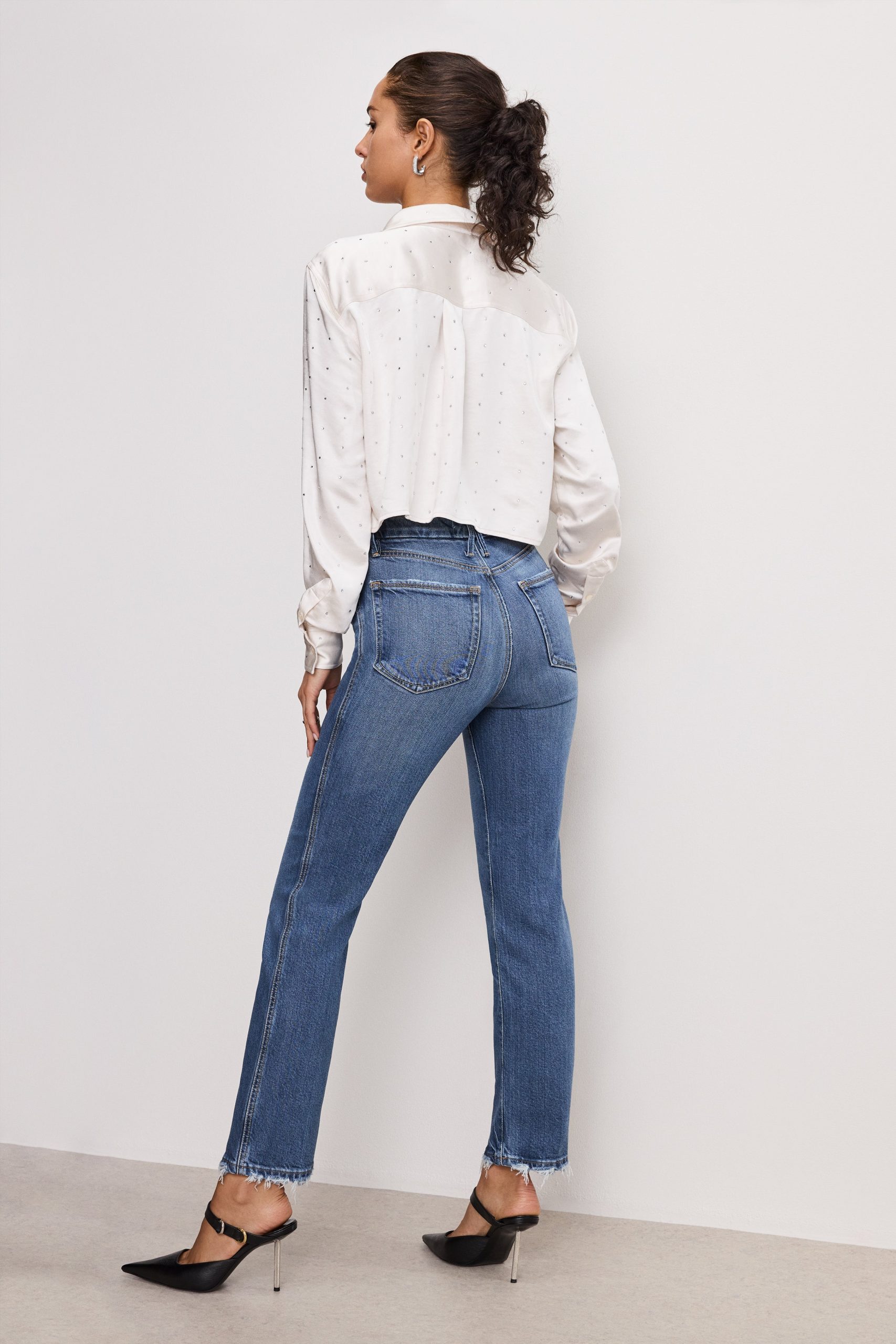 SOFT TECH GOOD CURVE STRAIGHT JEANS | INDIGO737