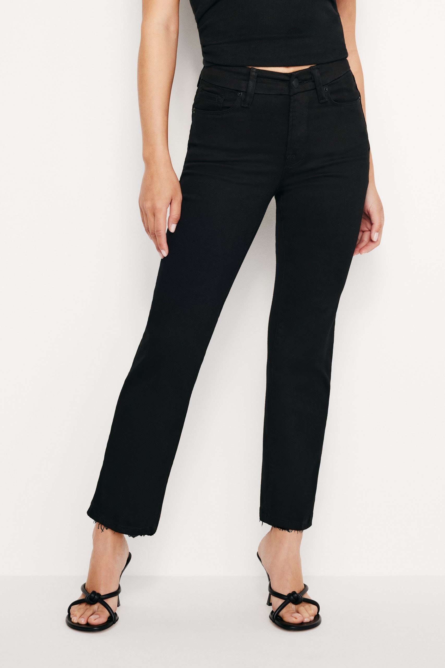 NEVER FADE GOOD PETITE STRAIGHT RAW HEM JEANS | BLACK