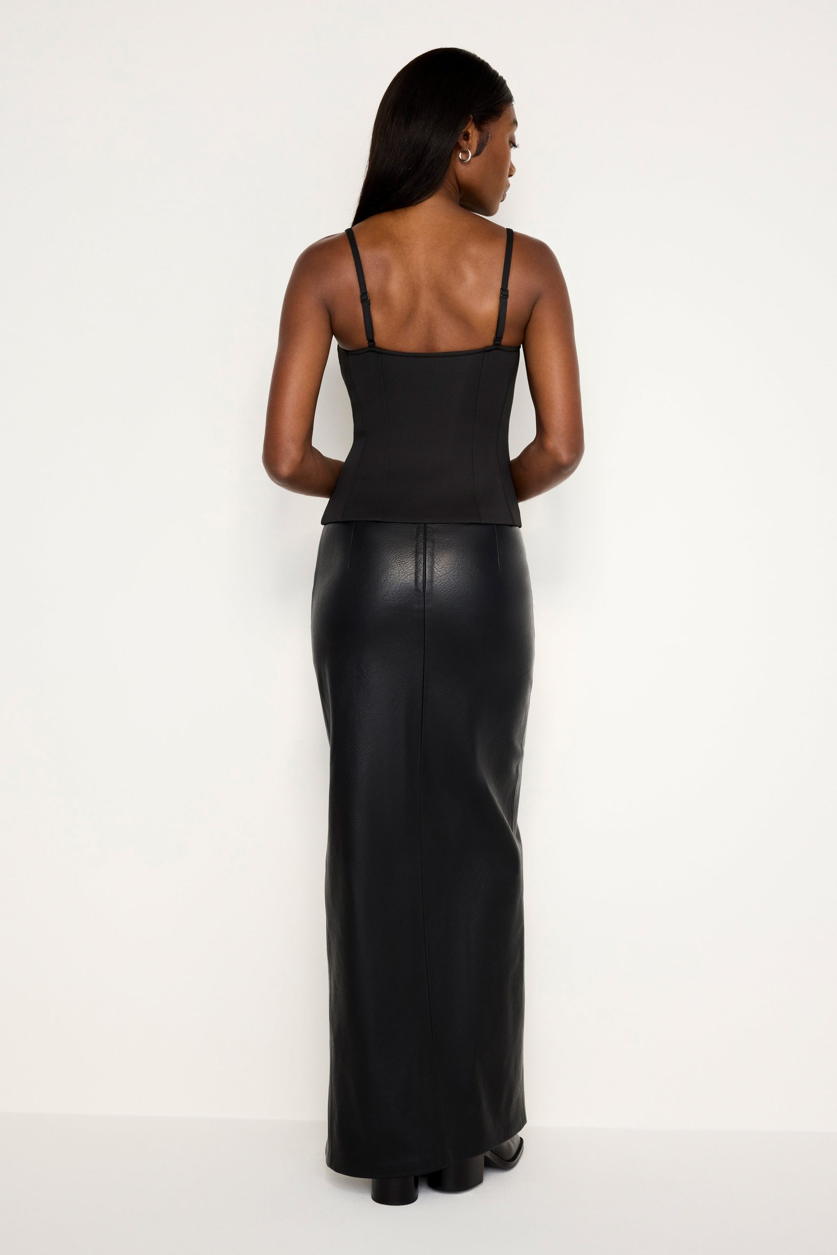 FAUX LEATHER MAXI SKIRT | BLACK001