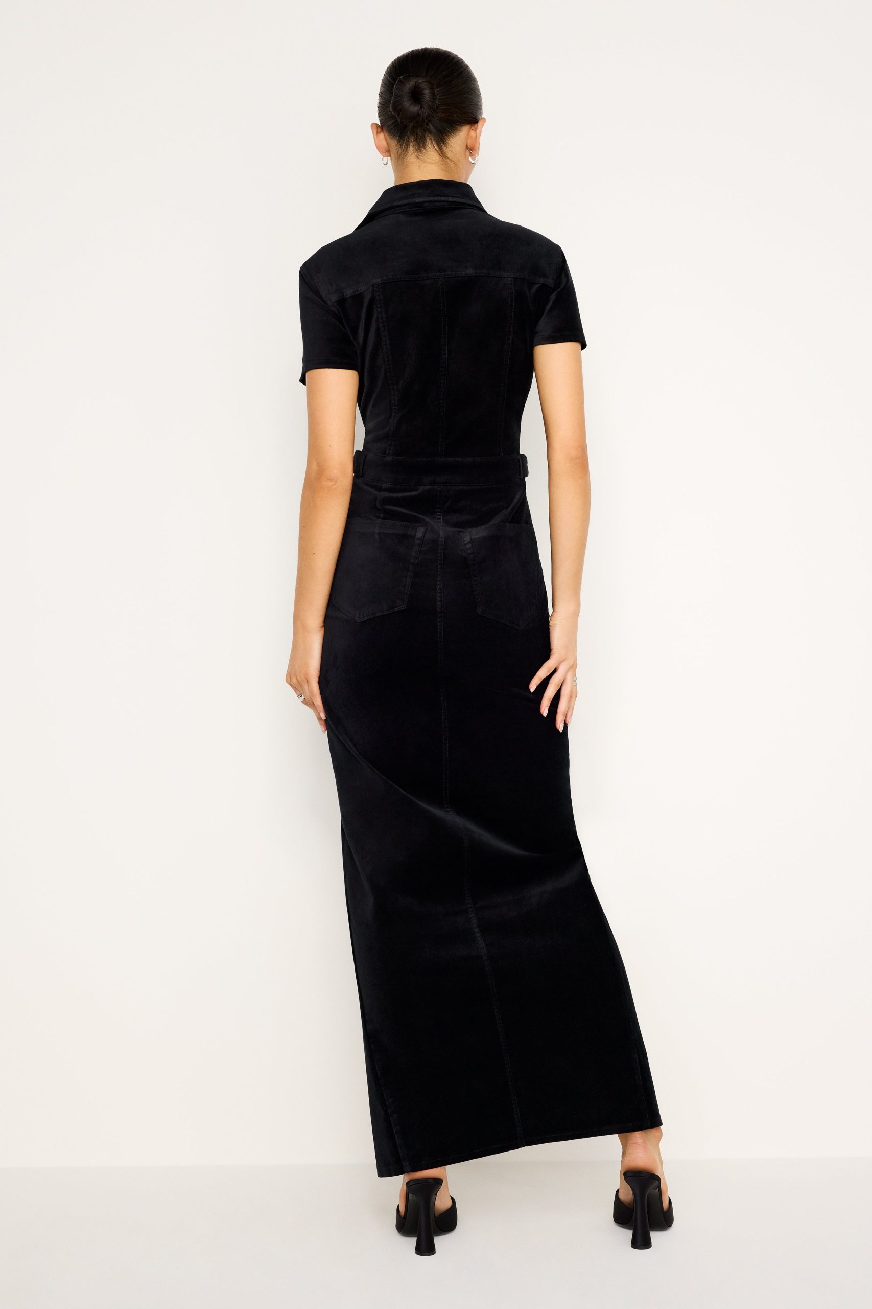 VELVET FIT FOR SUCCESS MAXI | BLACK001
