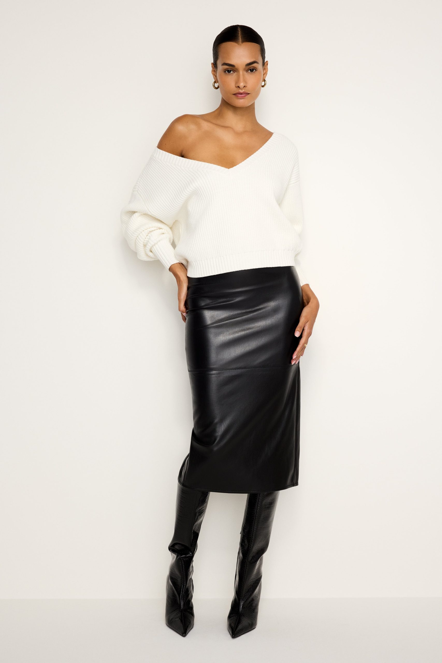 FAUX LEATHER MIDI SKIRT | BLACK001