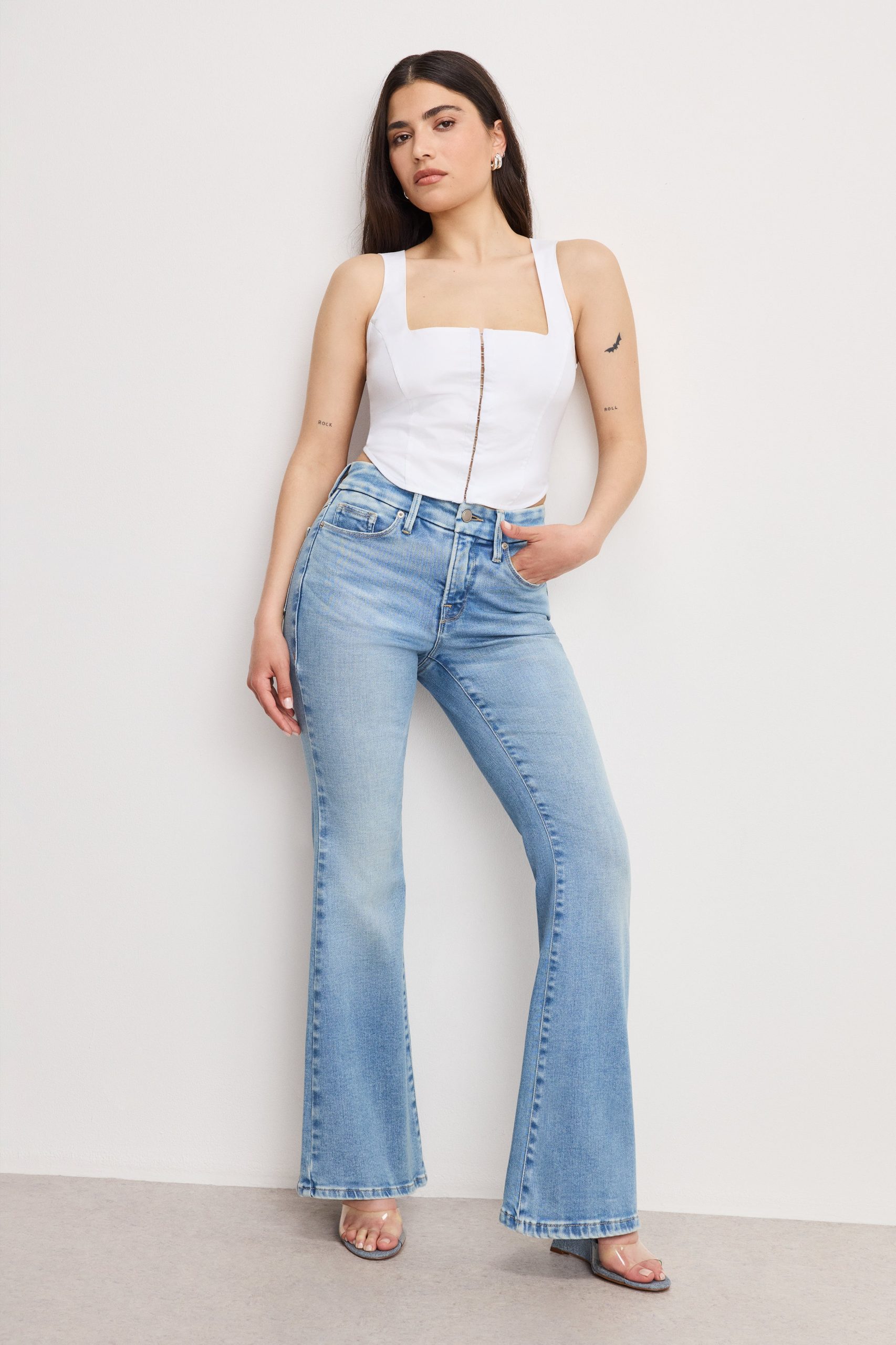 DOLLY JOLEANS PETITE FLARE JEANS | INDIGO1019 INDIGO1019 / 32 Plus