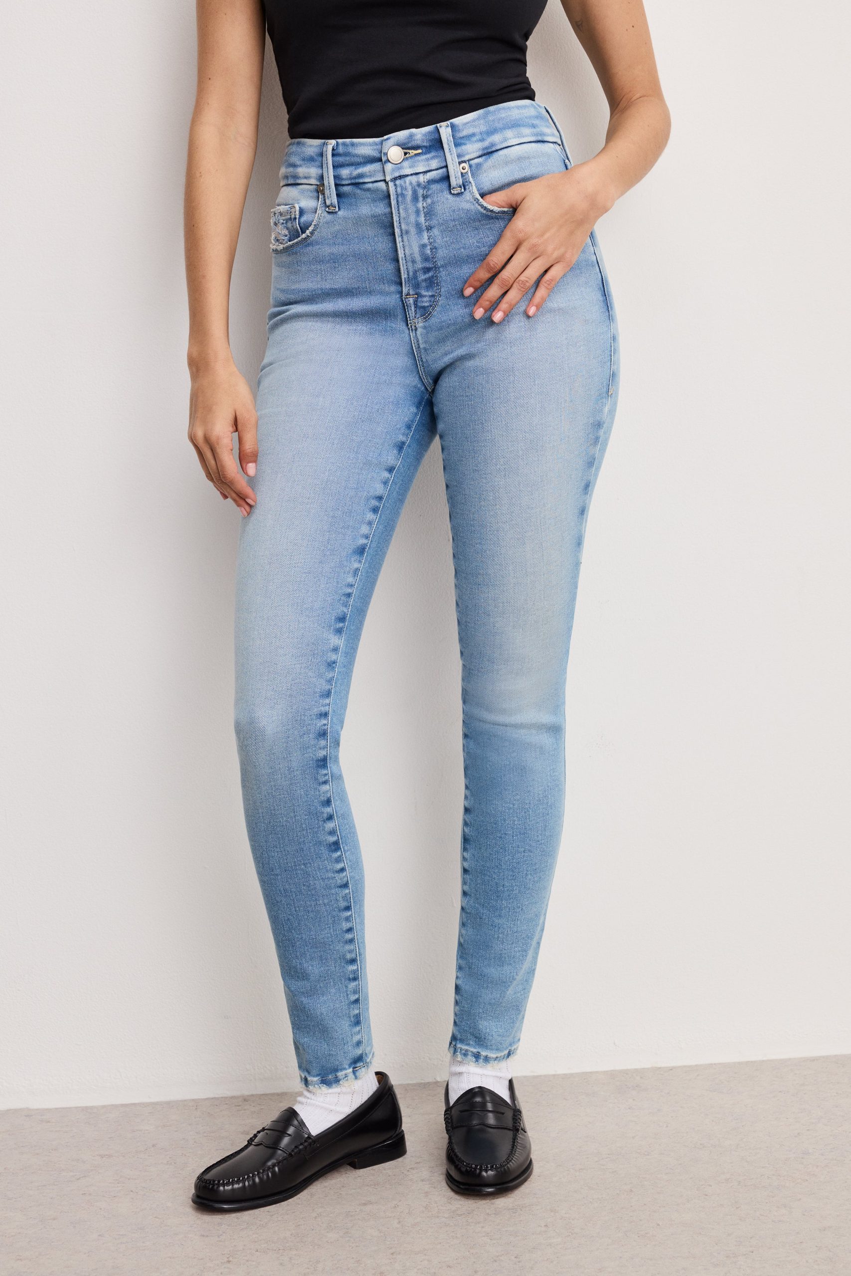 SOFT TECH GOOD LEGS SKINNY JEANS | INDIGO799