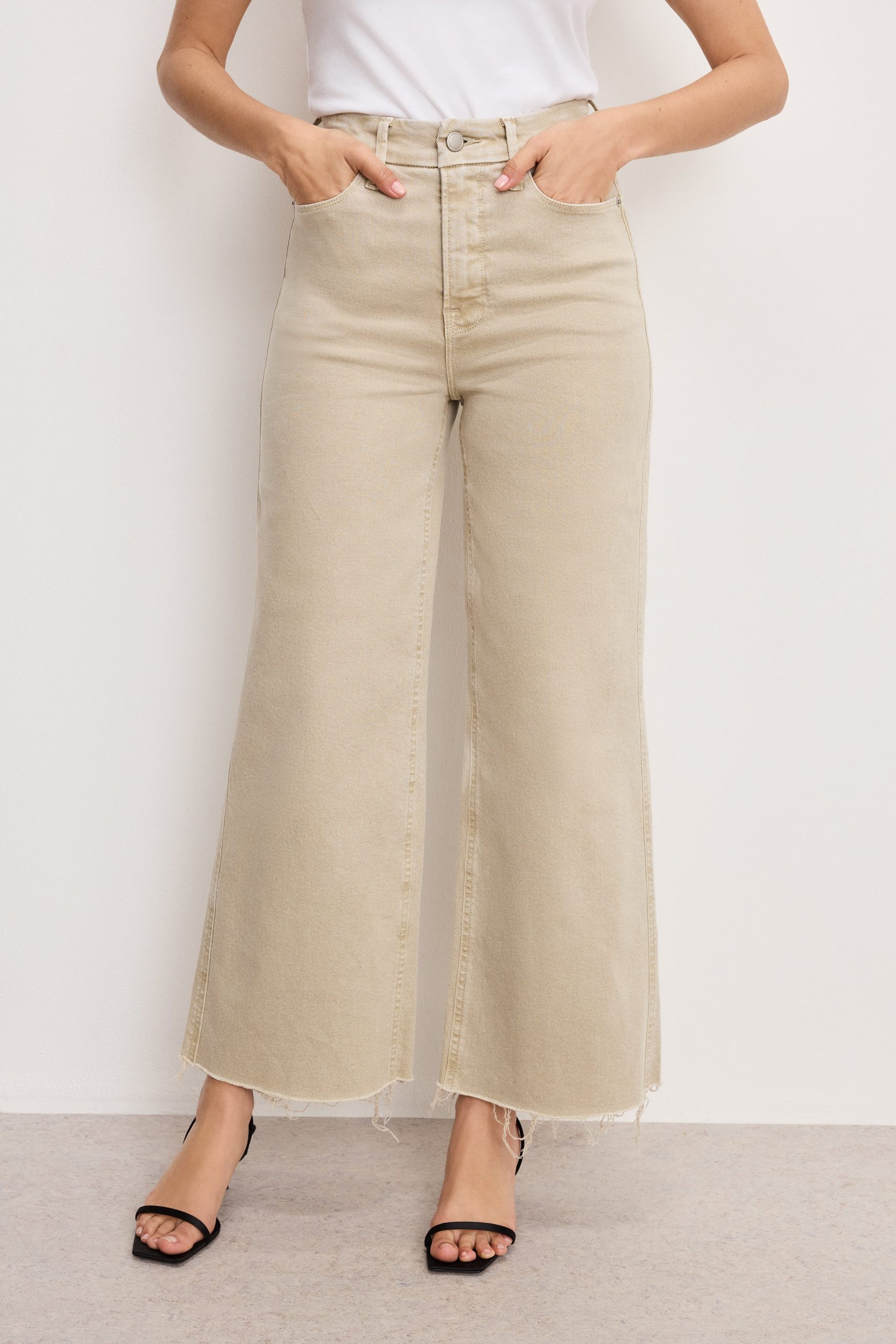 GOOD SKATE WIDE CROPPED JEANS | DUNE001 DUNE001 / 32 Plus