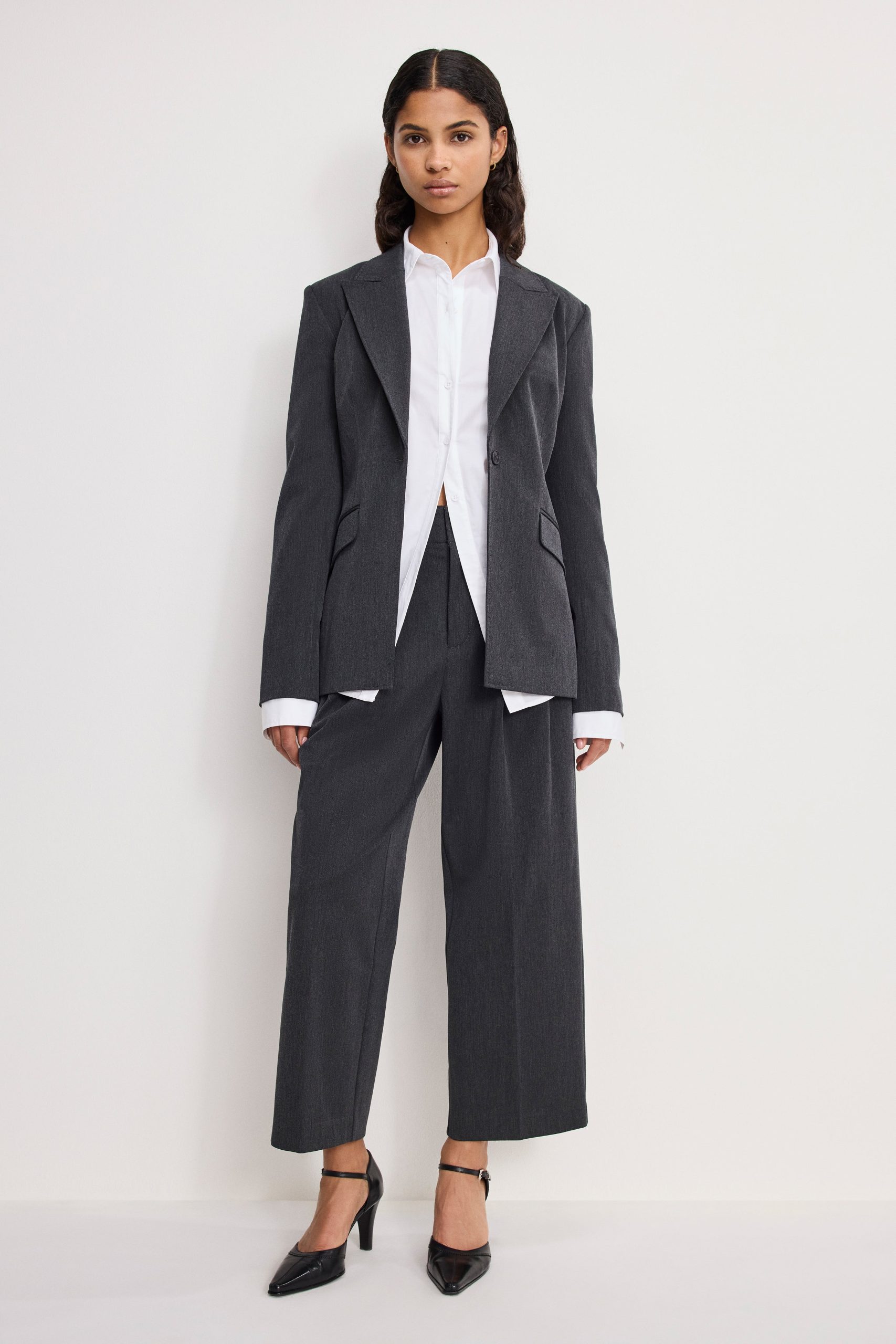 ESSENTIAL SUITING SCULPTED BLAZER | DARK HEATHER GRAY