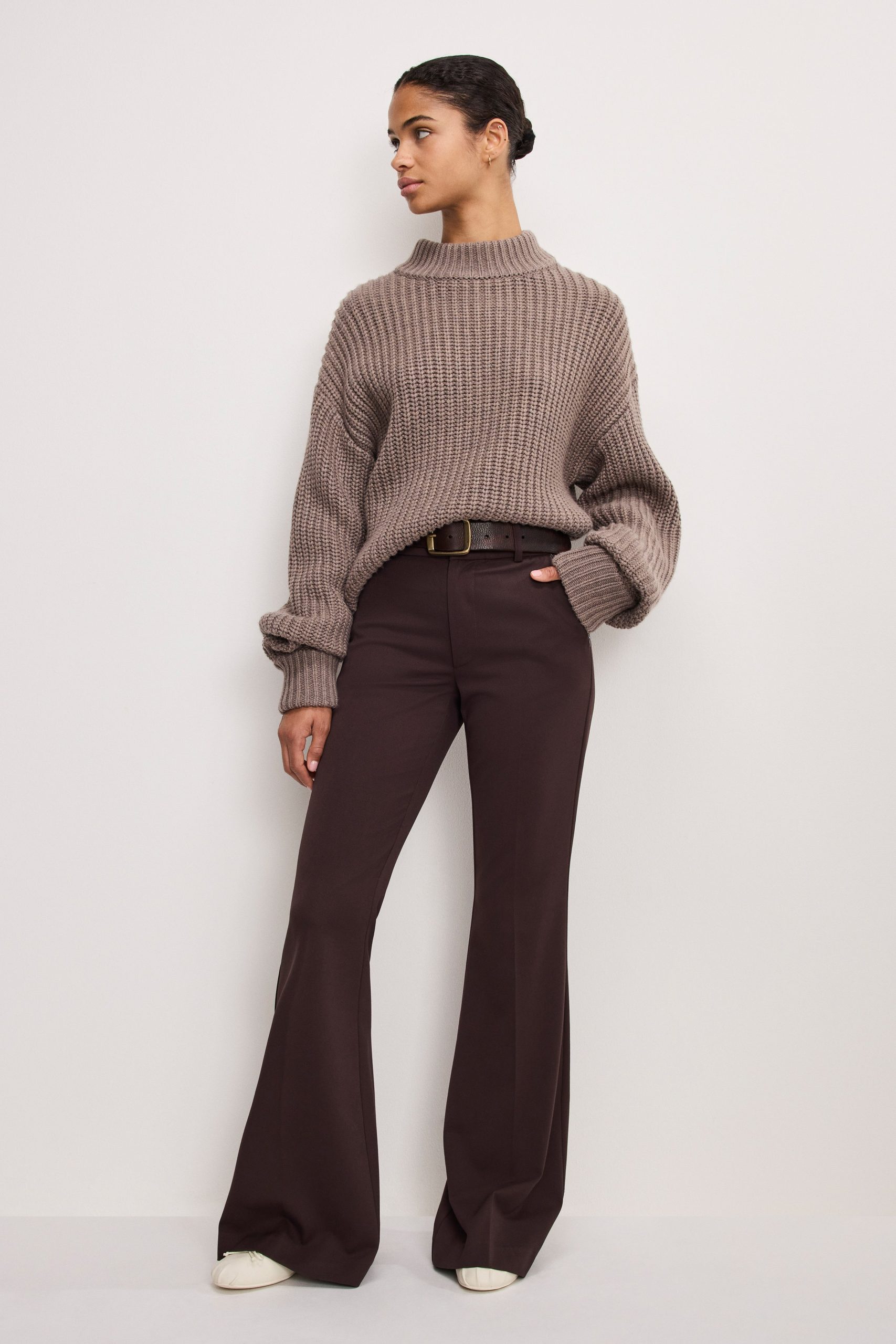 ESSENTIAL SUITING FLARE TROUSERS | DARK CHOCOLATE DARK CHOCOLATE / 32 Plus