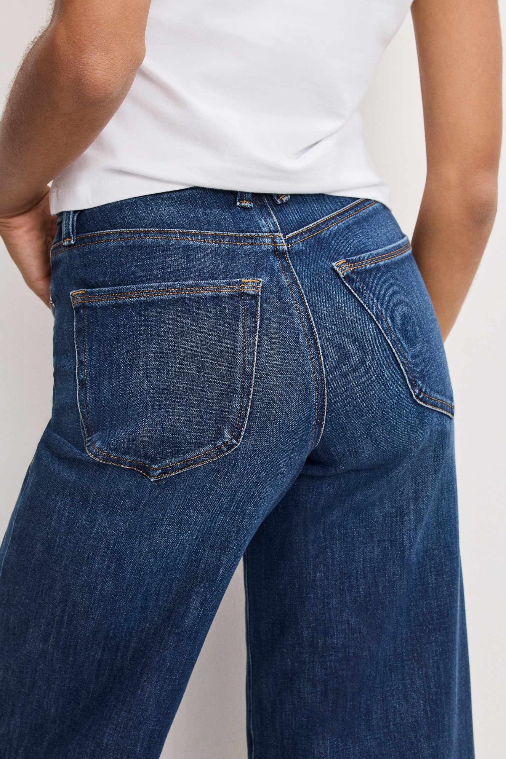 SOFT TECH GOOD WAIST PALAZZO CROPPED JEANS | INDIGO977