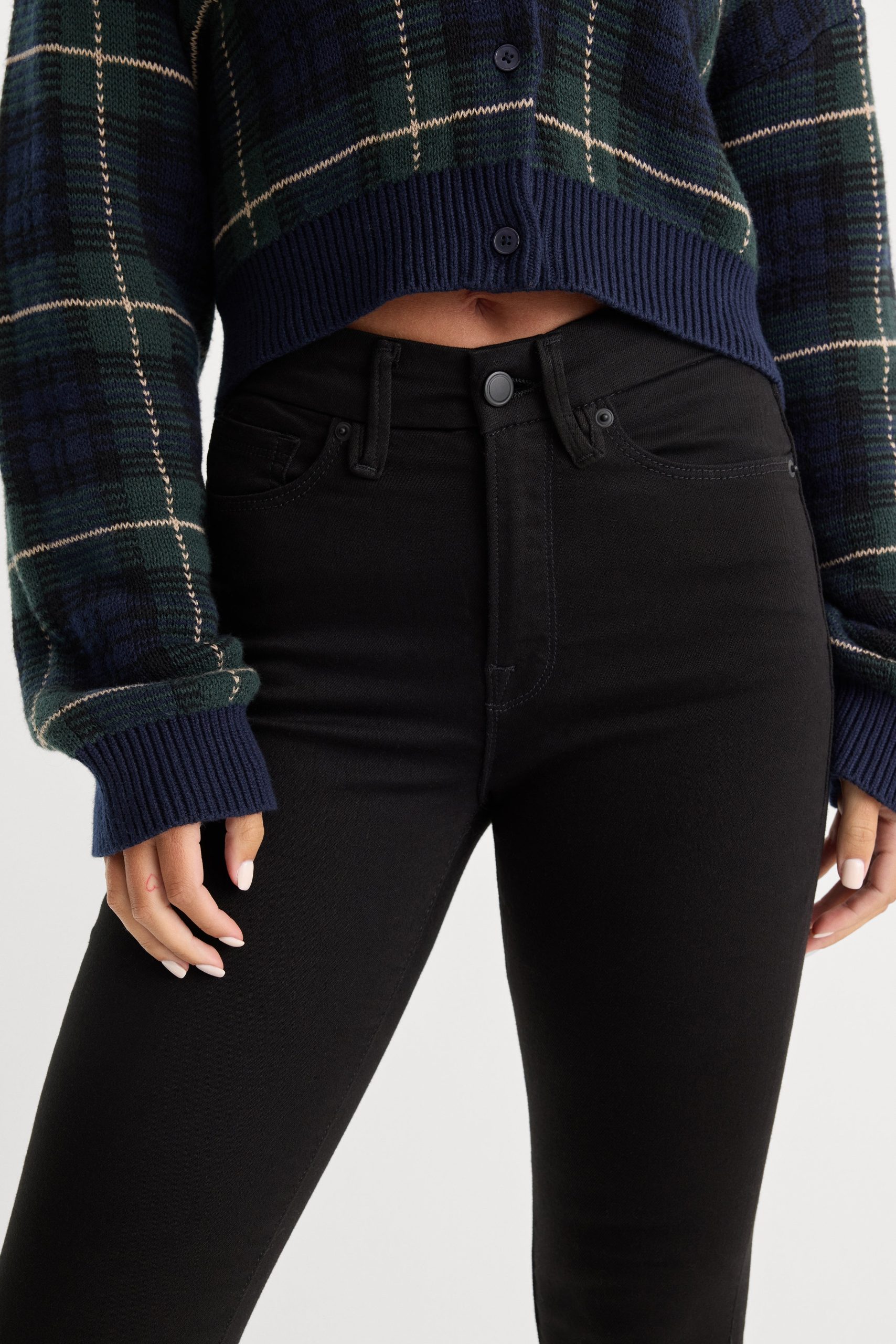 NEVER FADE GOOD LEGS SKINNY JEANS | BLACK