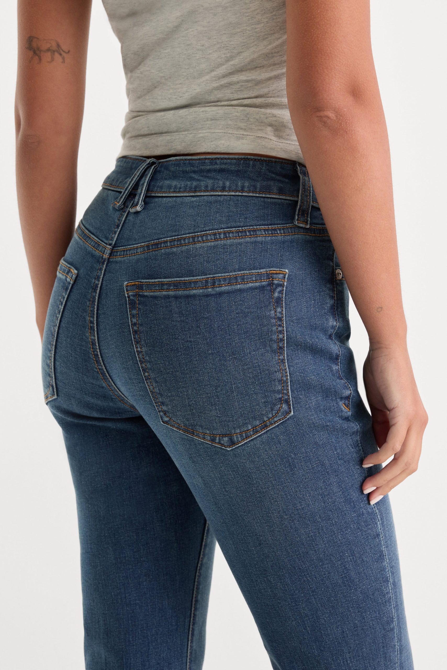 GOOD LEGS STRAIGHT JEANS | BLUE004