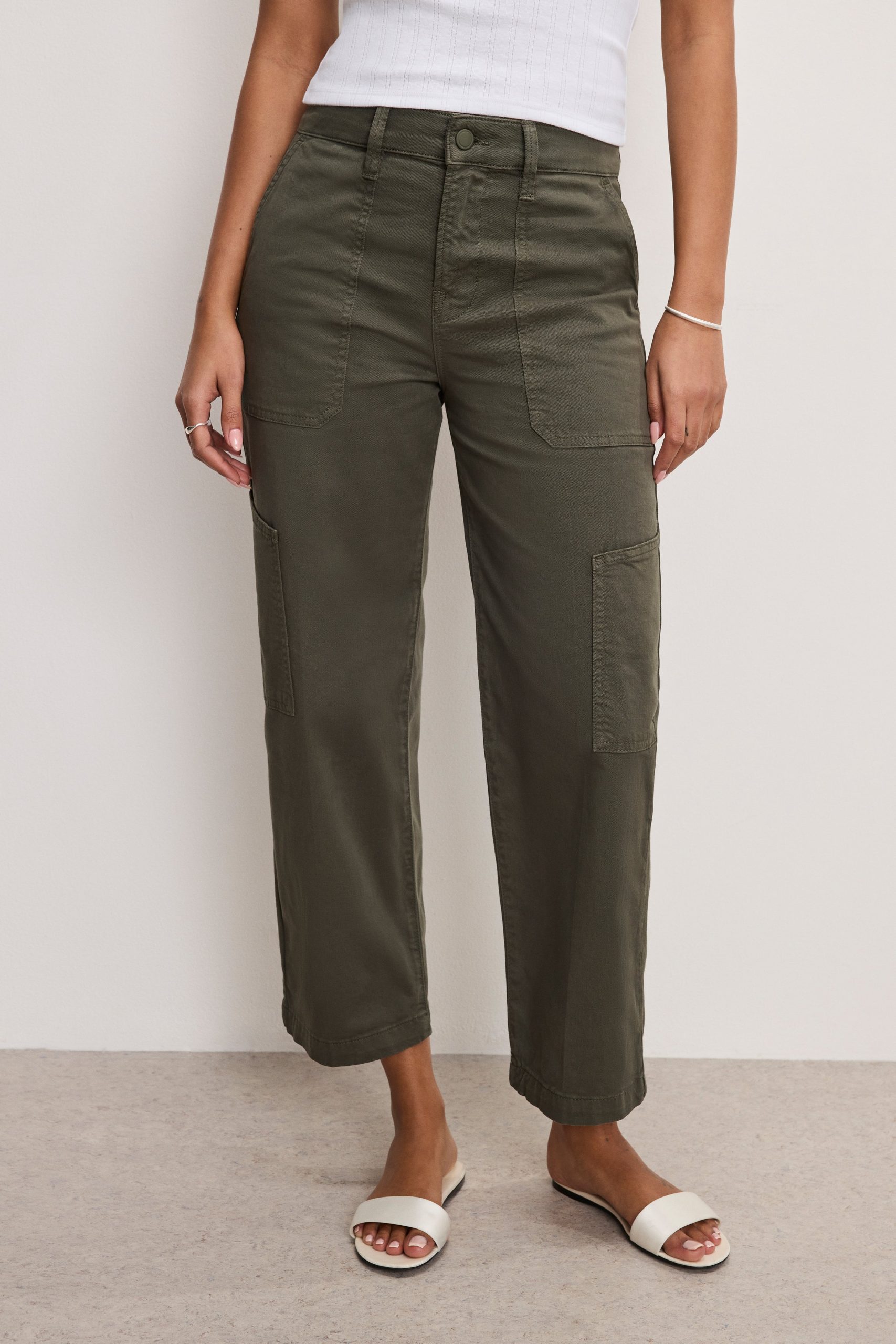 CARGO CROPPED TWILL PANTS | FATIGUE001
