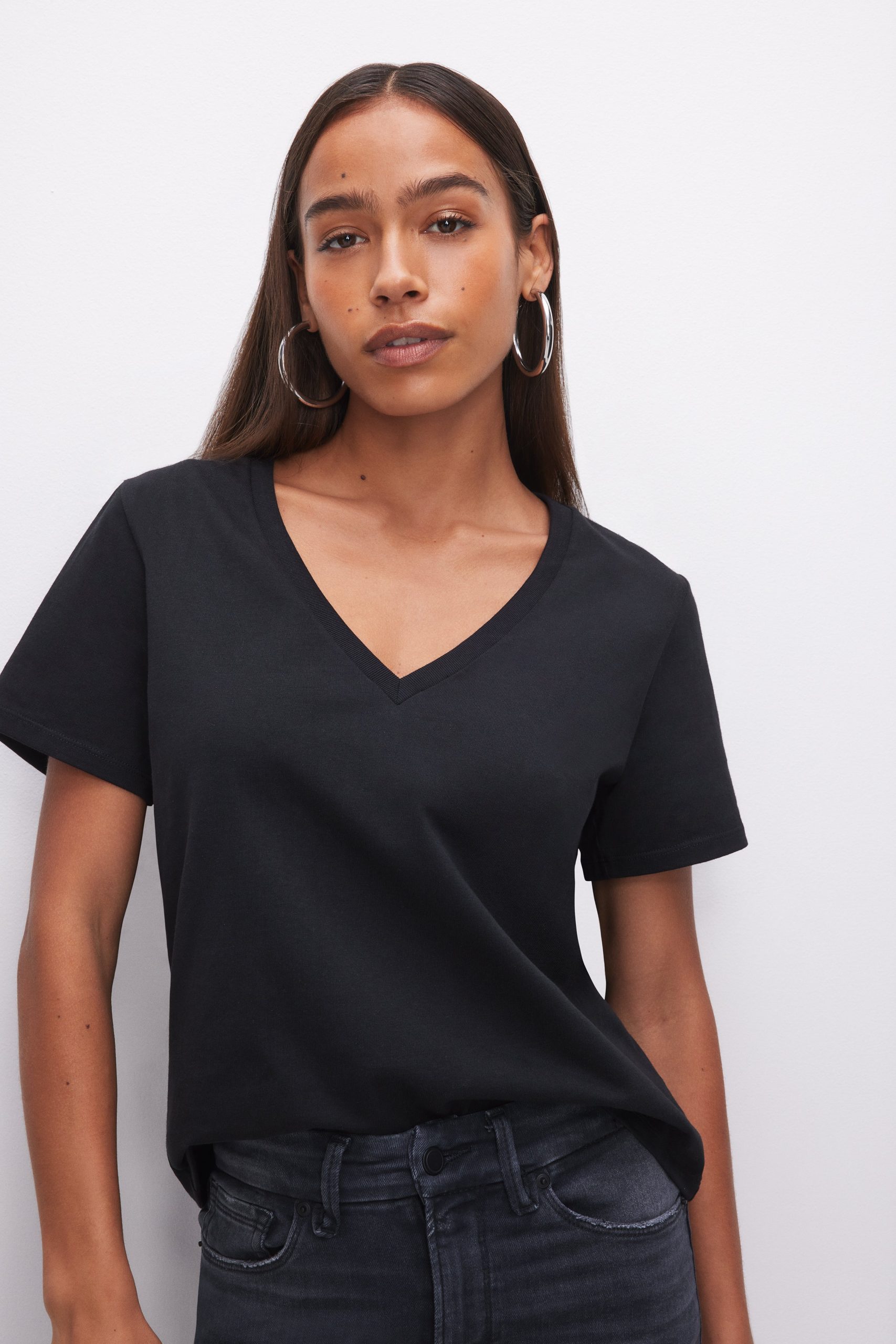 COTTON CLASSIC V-NECK TEE | BLACK001 BLACK001 / 5XL