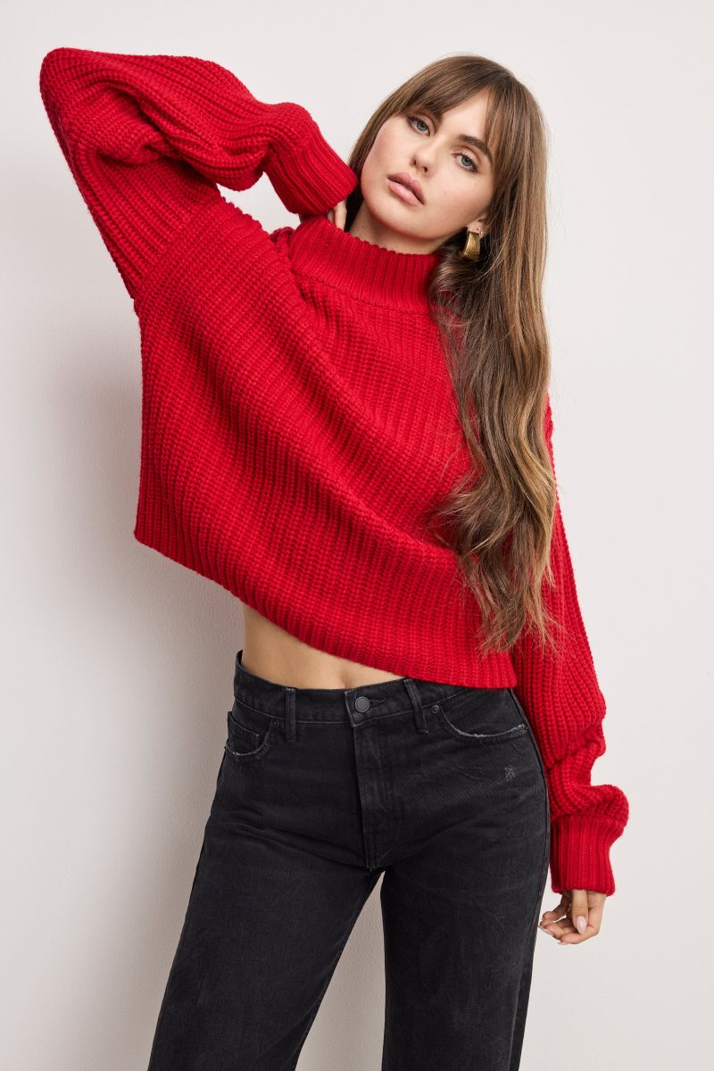 CHUNKY KNIT MOCK NECK SWEATER